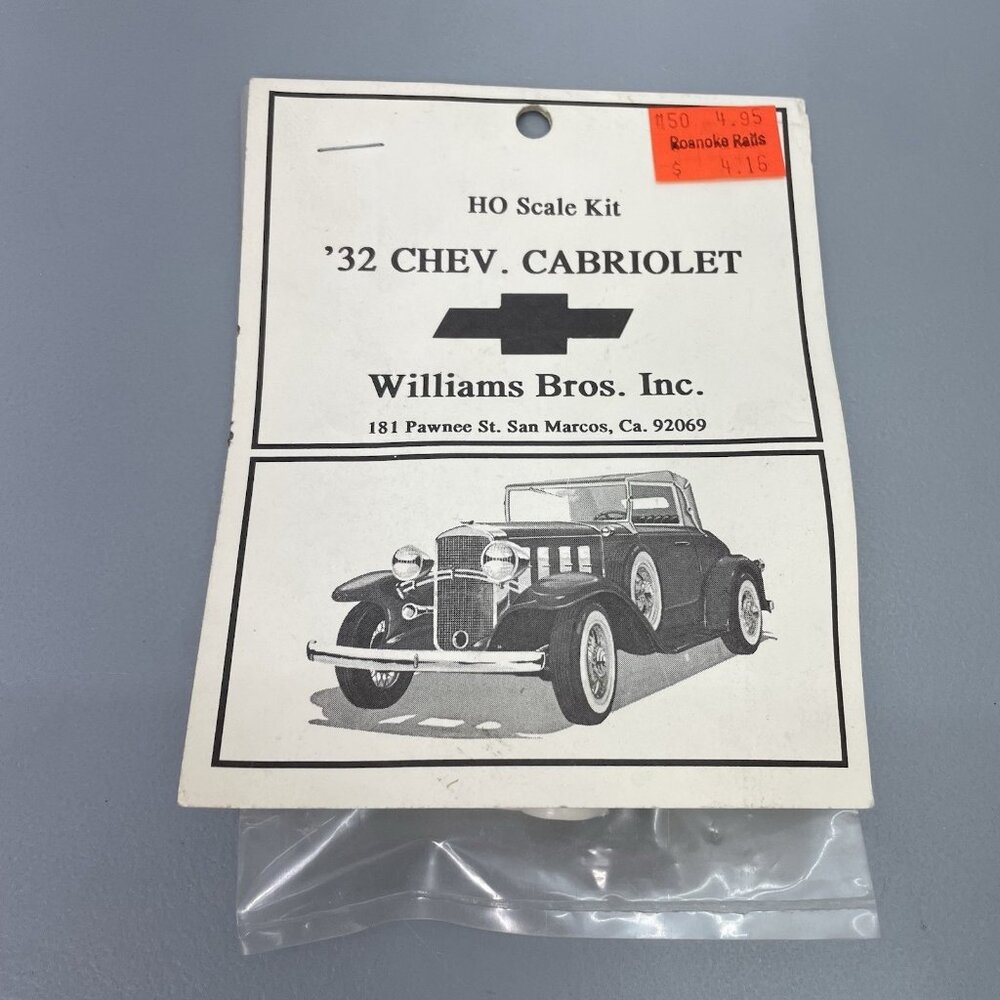 Vintage William Brothers 1932 Chevrolet Cabriolet Model Car Kit HO Scale‎